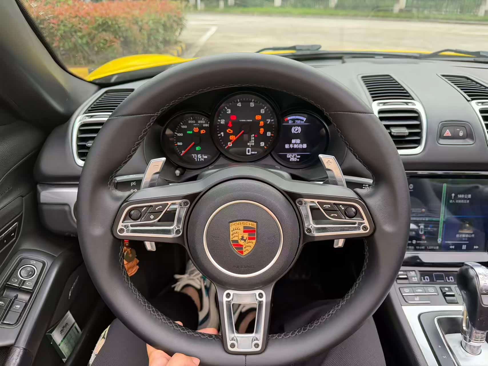 Porsche Boxster, 2016 9