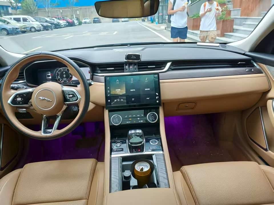 Jaguar XFL