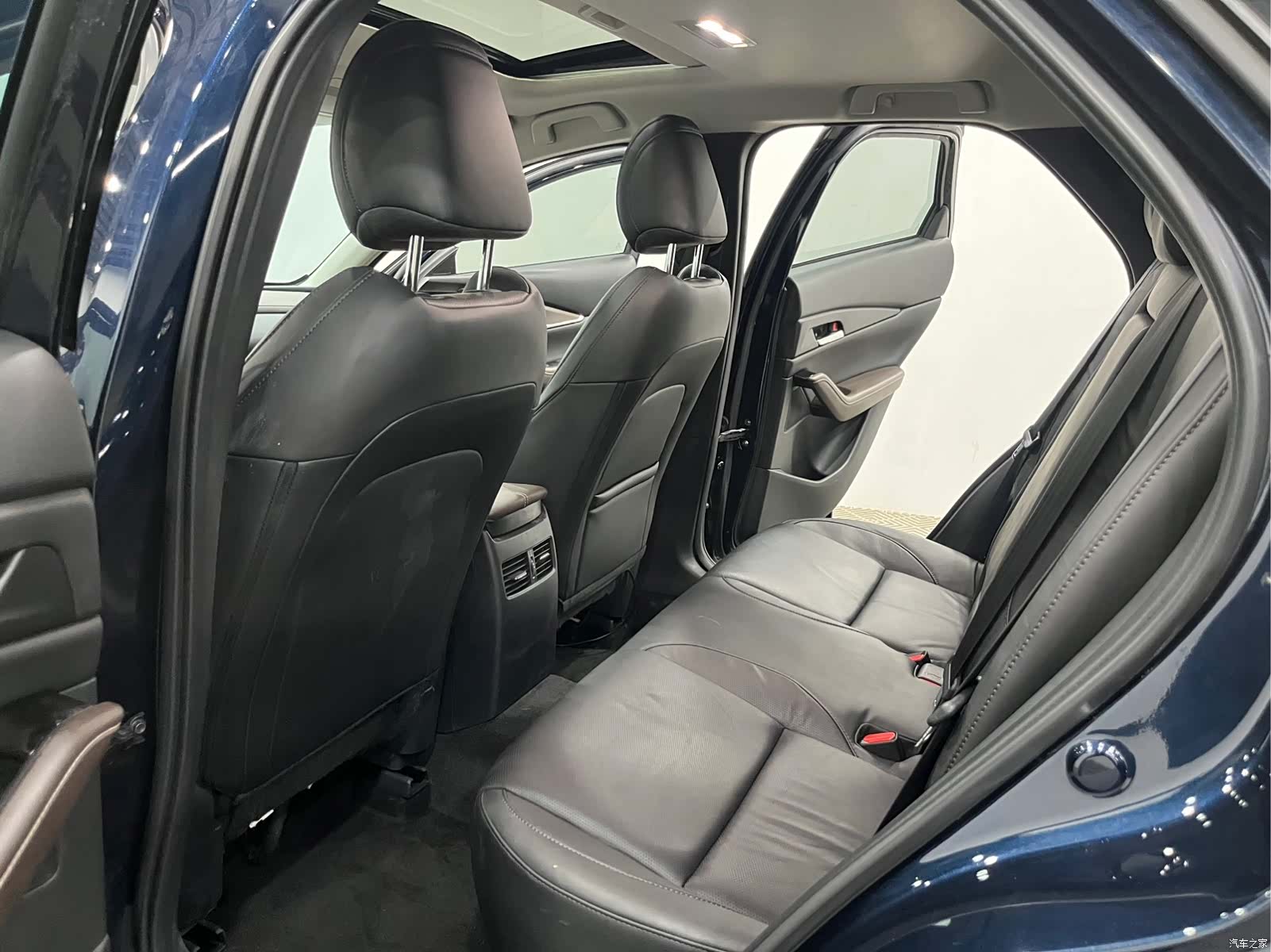 Mazda CX-30, 2022 6