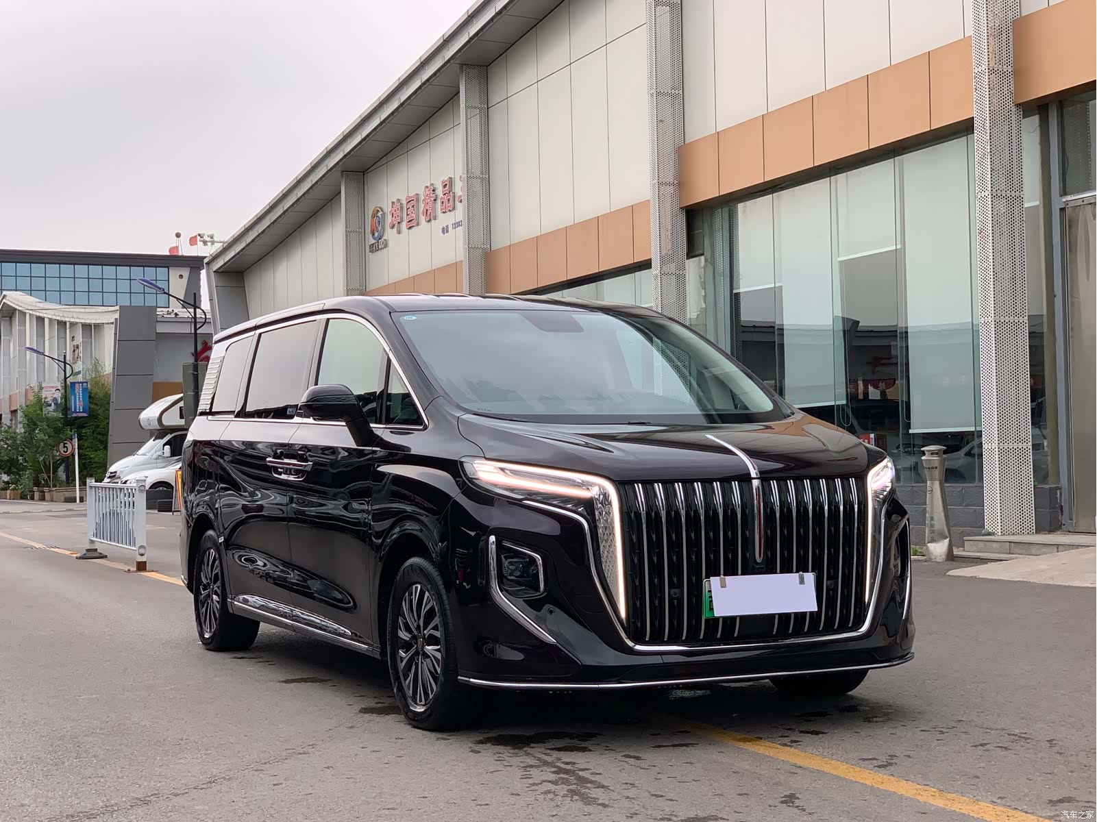 Hongqi HQ9, 2024 3