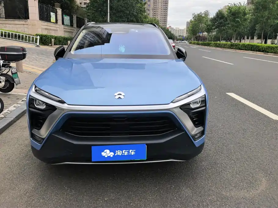 NIO ES8