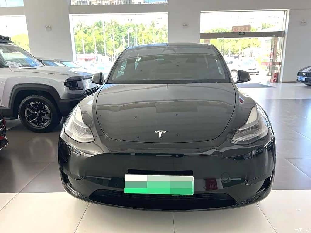 Tesla Model Y, 2024 2