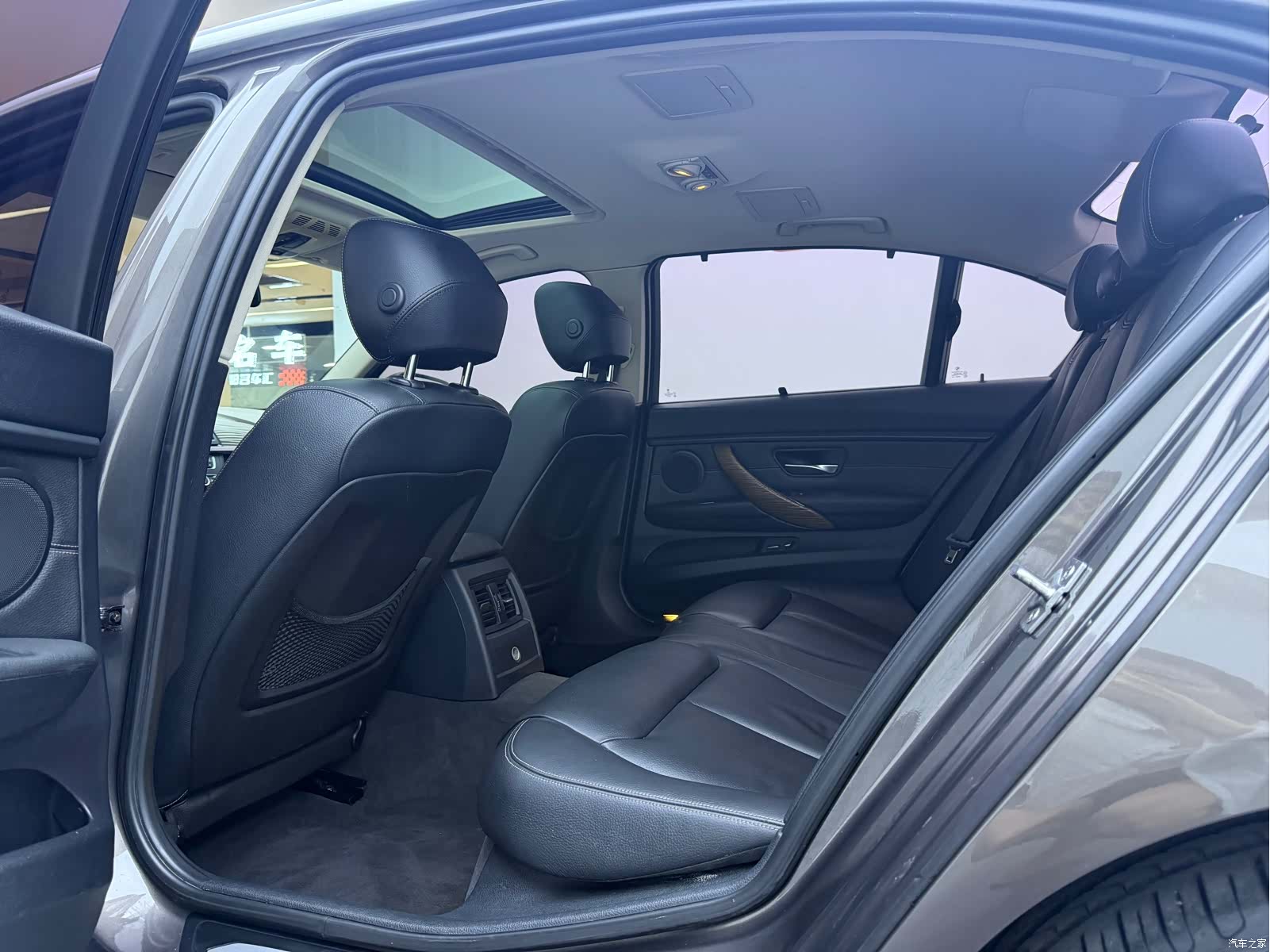 BMW 3 Series, 2015 все фото
