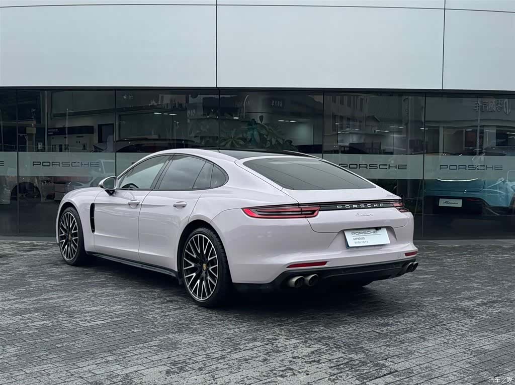 Porsche Panamera, 2020 7