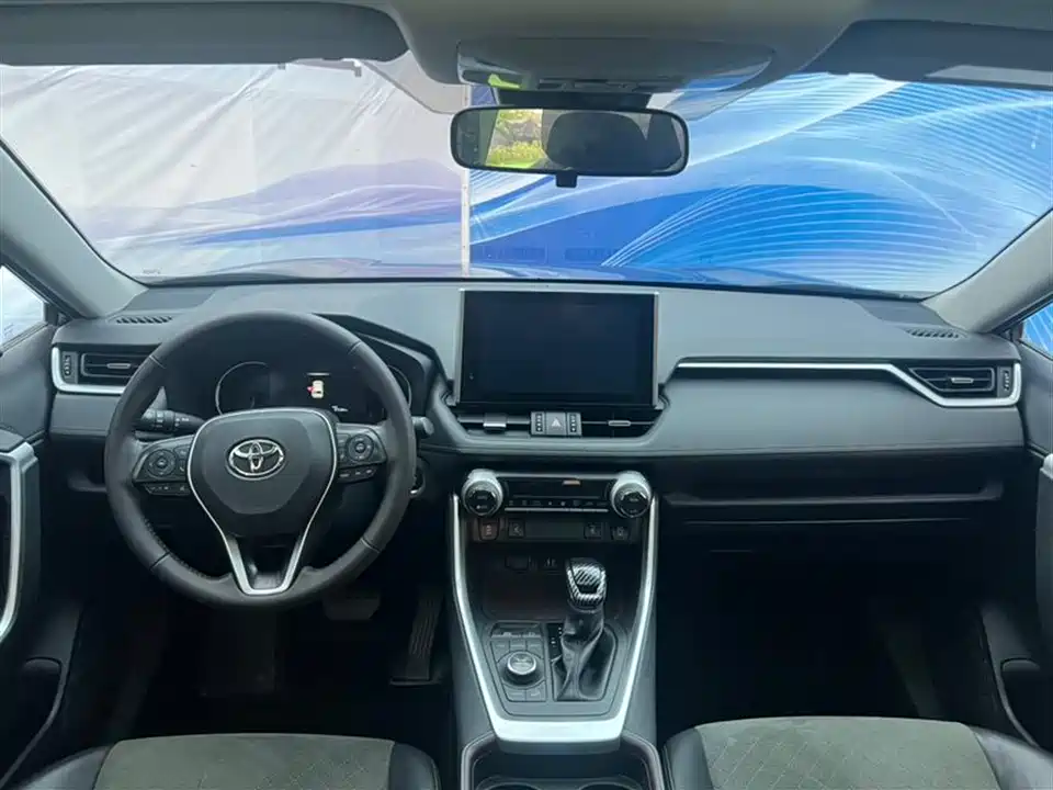 Toyota RAV4 Rongfang