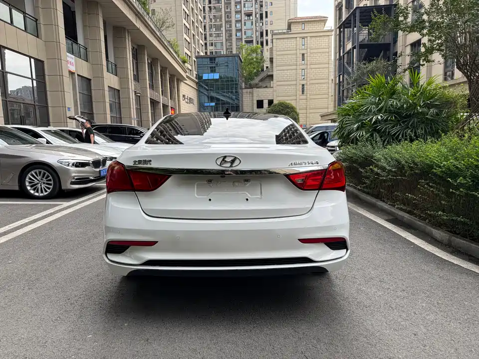 Hyundai Name picture