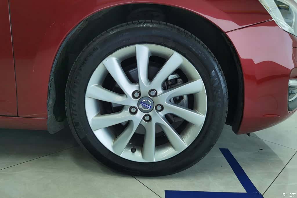 Volvo V60, 2015 6
