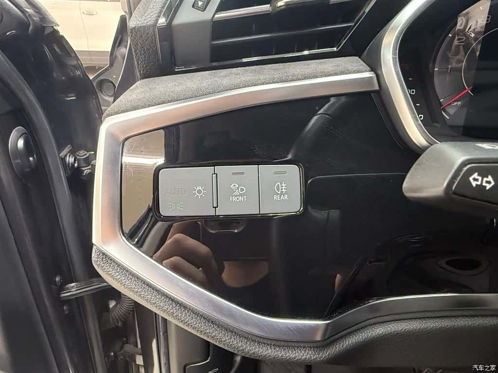 Audi Q3, 2022 9