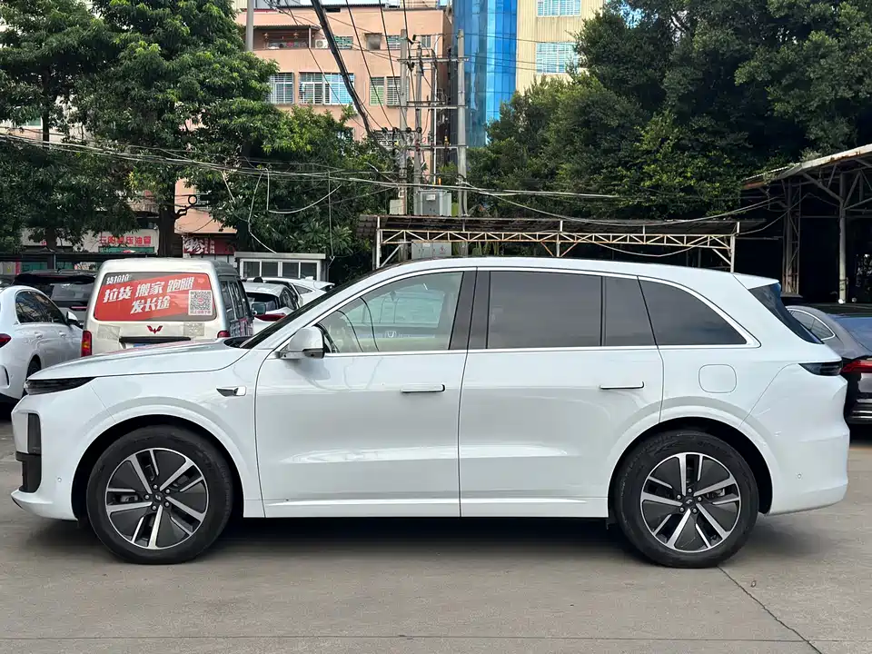 Li Auto Ideal L6