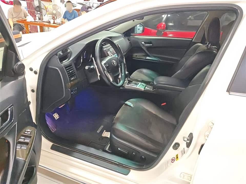 Toyota Reiz Toyota Reiz