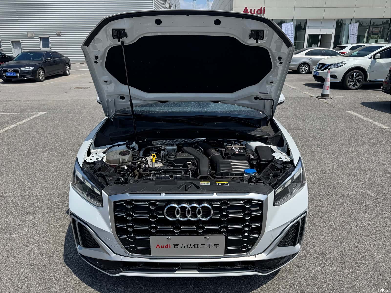 Audi Q2L, 2024 15