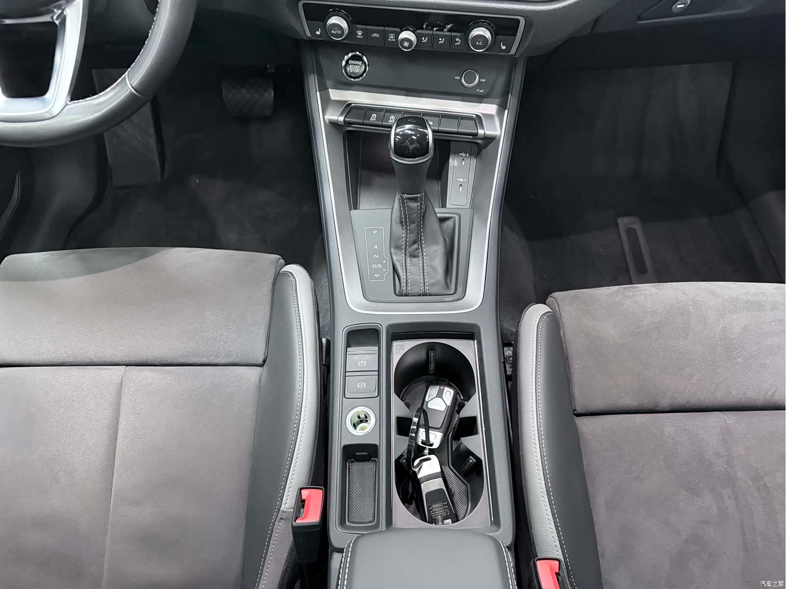 Audi Q3, 2023 15