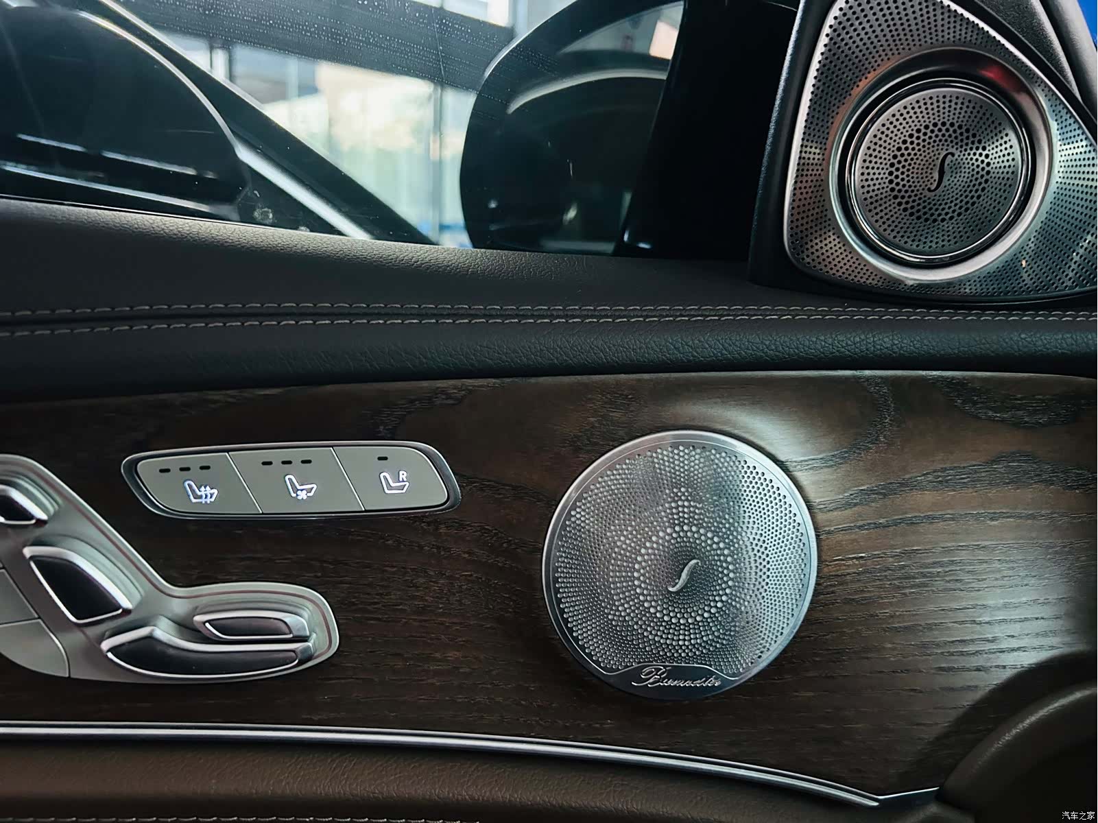 Mercedes-Benz E-Class, 2023 10