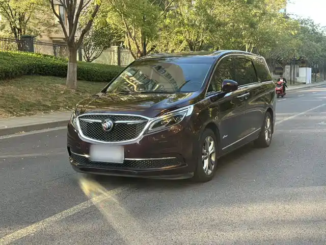 Buick GL8 2017 — купить из Китая под заказ