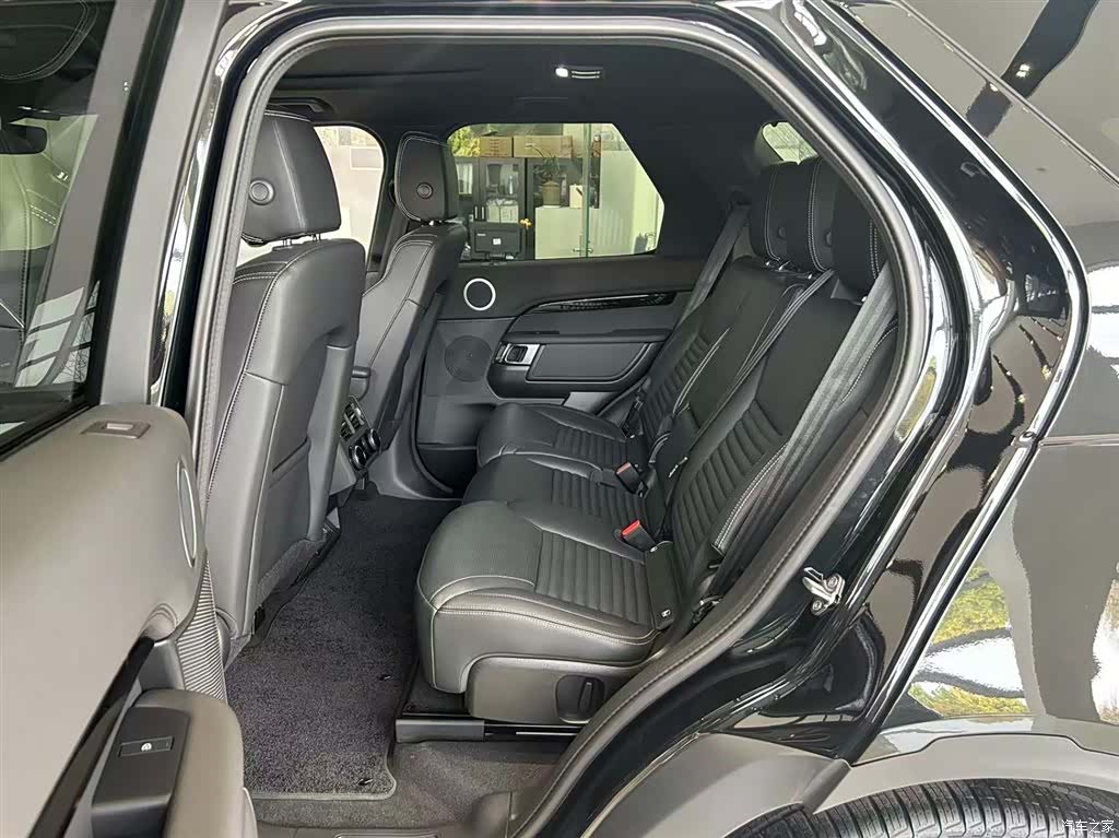 Land Rover Discovery, 2026 13