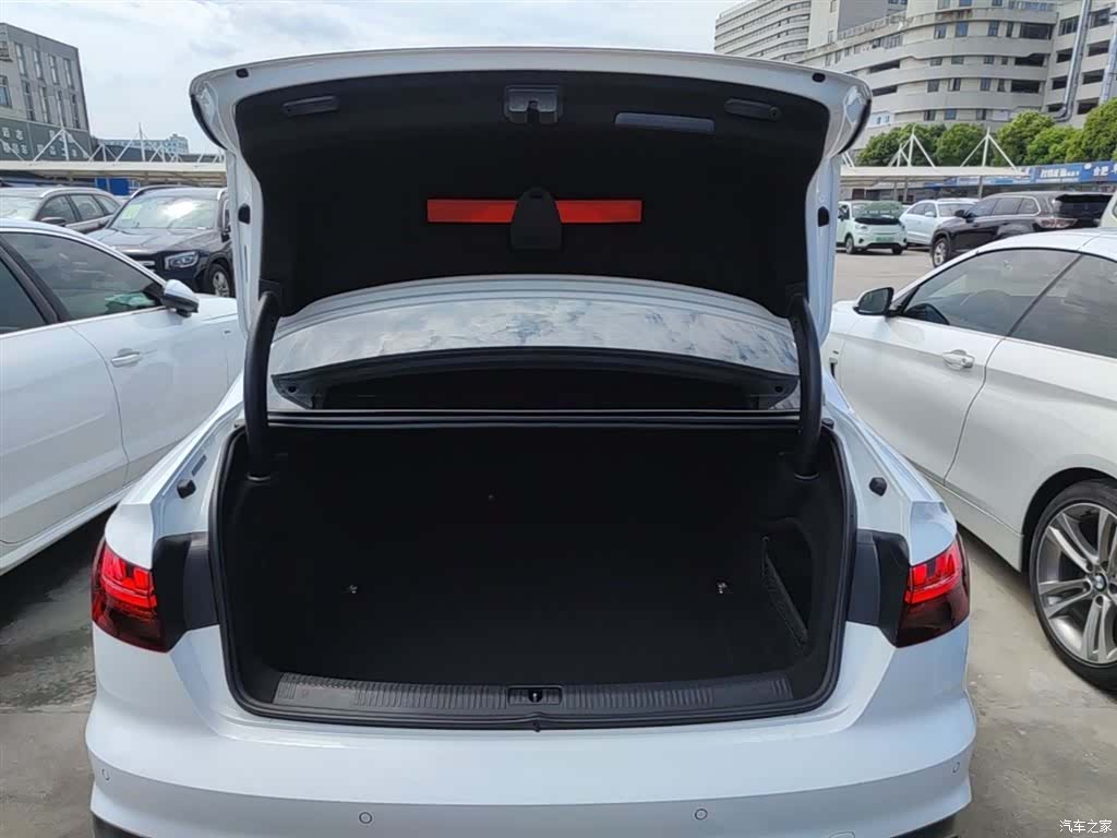 Audi A4L, 2021 19