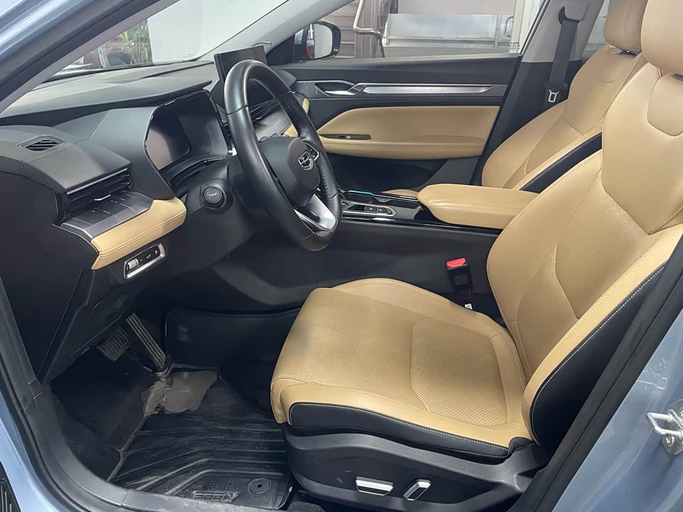 Geely Emgrand L HiP Geely Emgrand L HiP