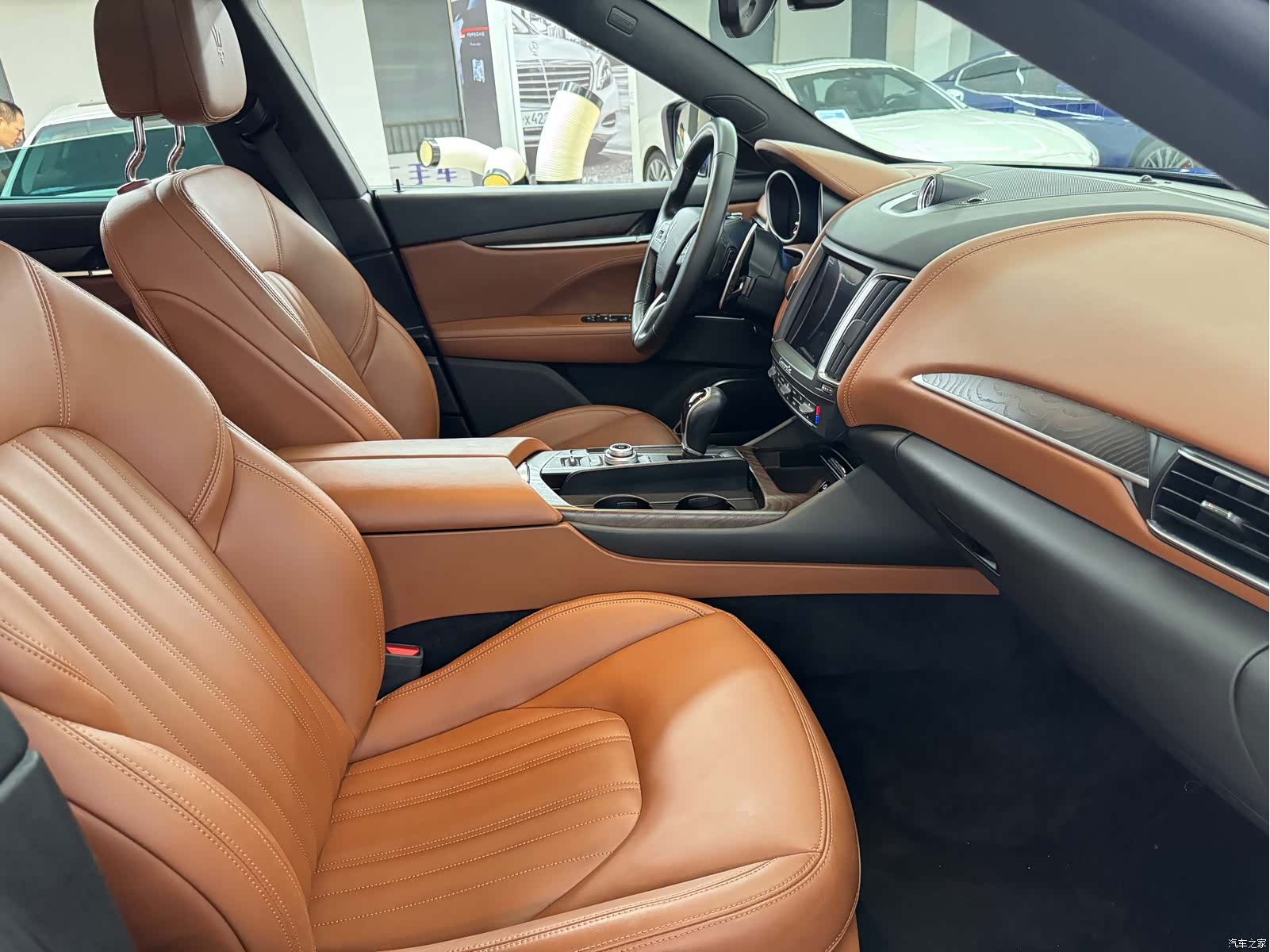 Maserati Levante, 2018 6