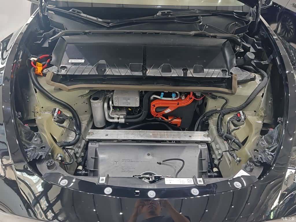 Tesla Model Y, 2022 20
