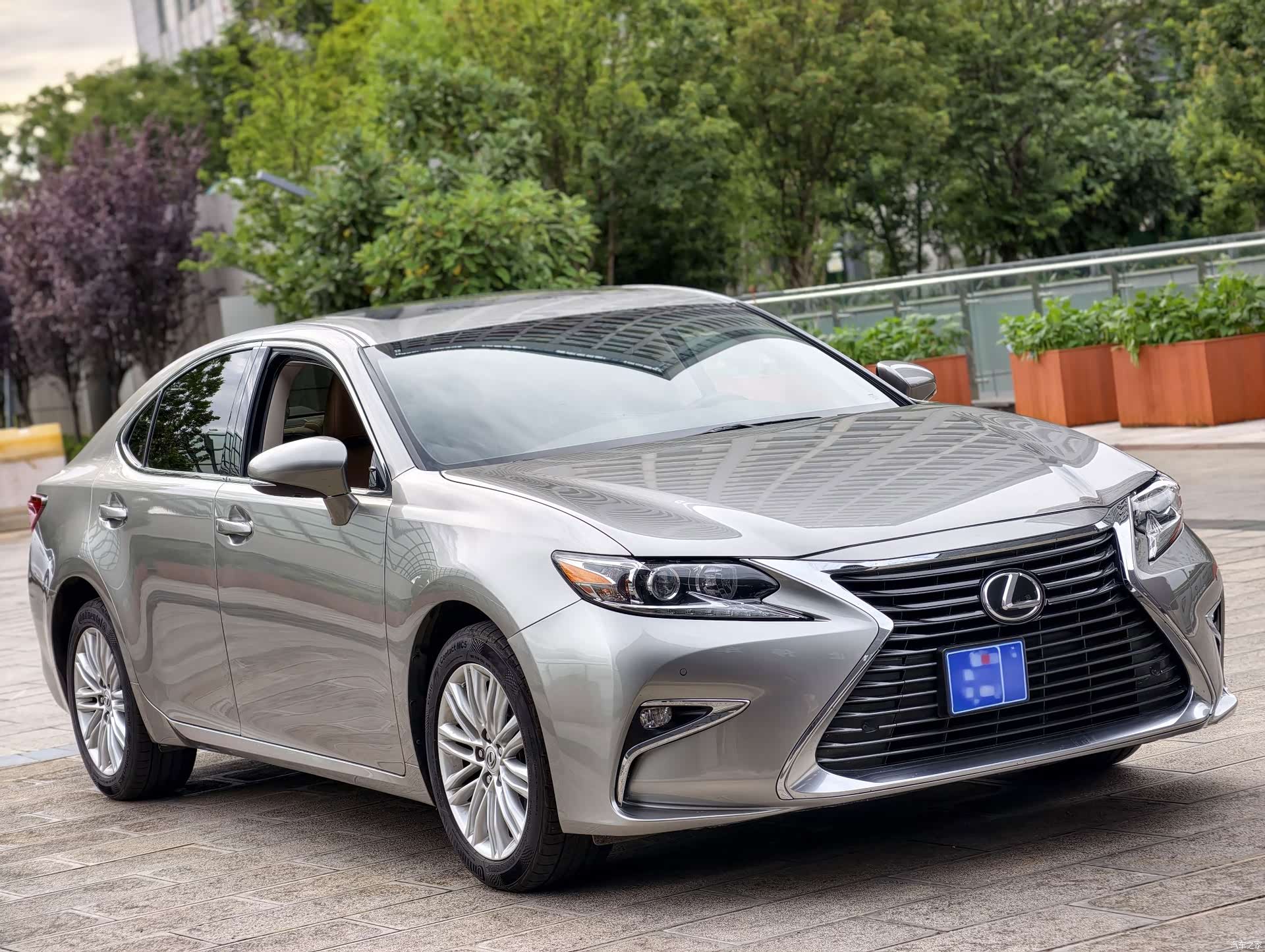 Lexus ES, 2018 3