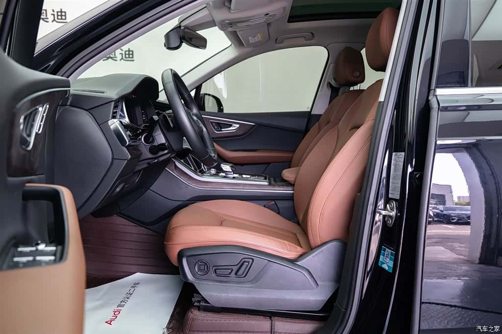 Audi Q7, 2020 10