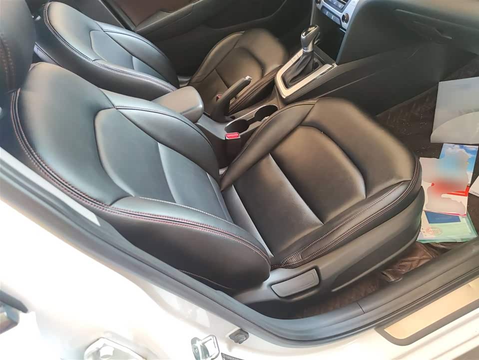 Hyundai Lead