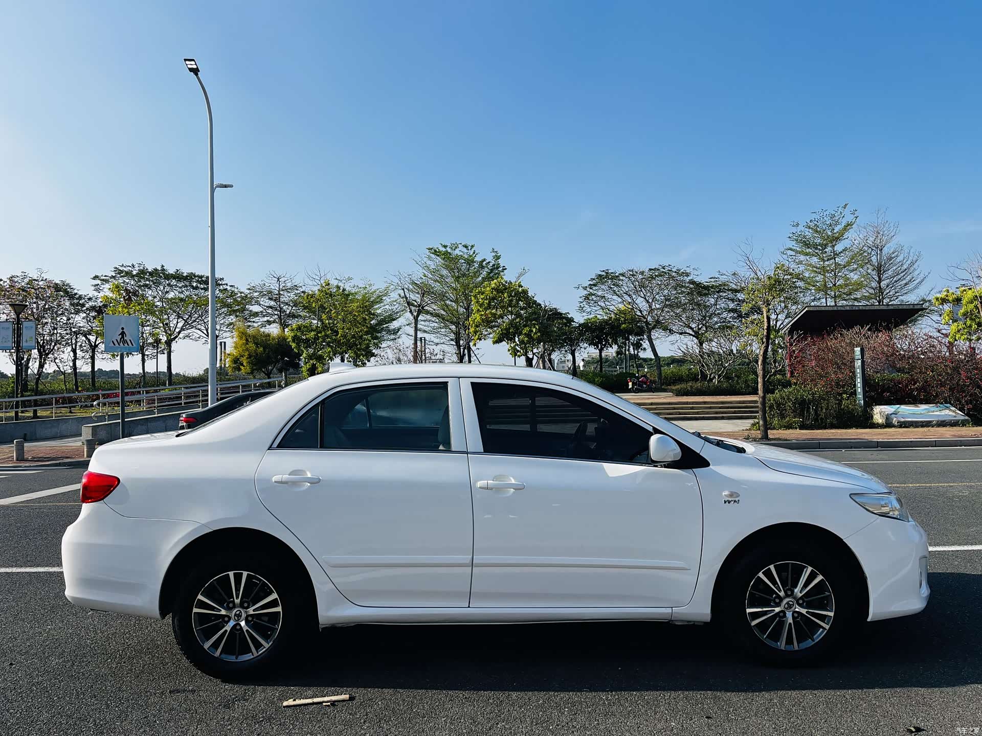 Toyota Corolla, 2011 11