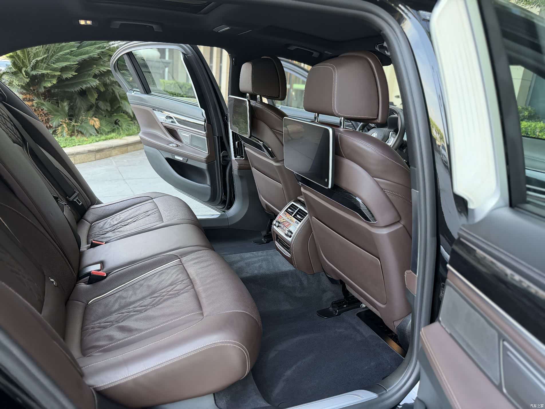 BMW 7 Series, 2018 4