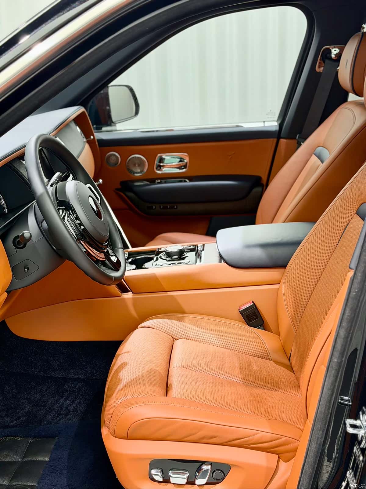 Rolls-Royce Cullinan, 2020 9