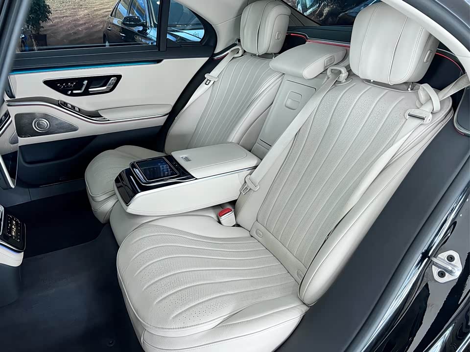 Mercedes-Benz S-class Mercedes-Benz S-class