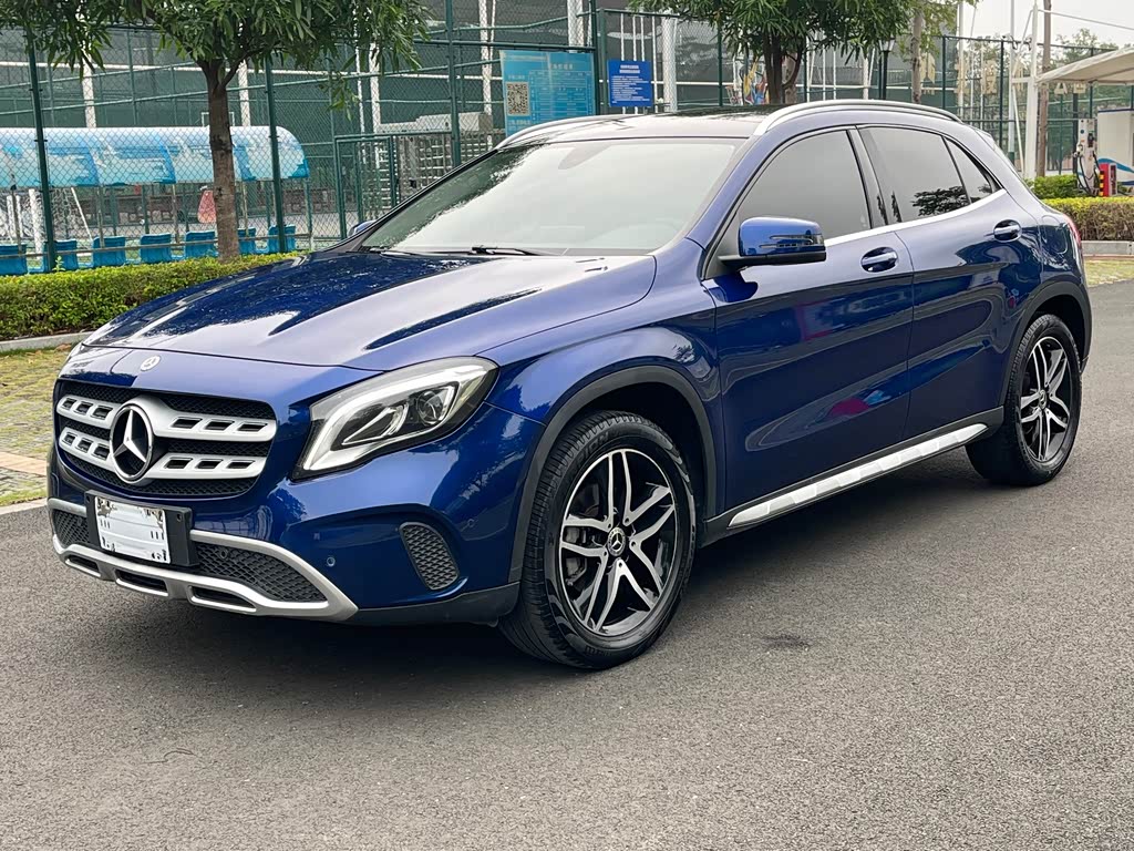 Mercedes-Benz GLA