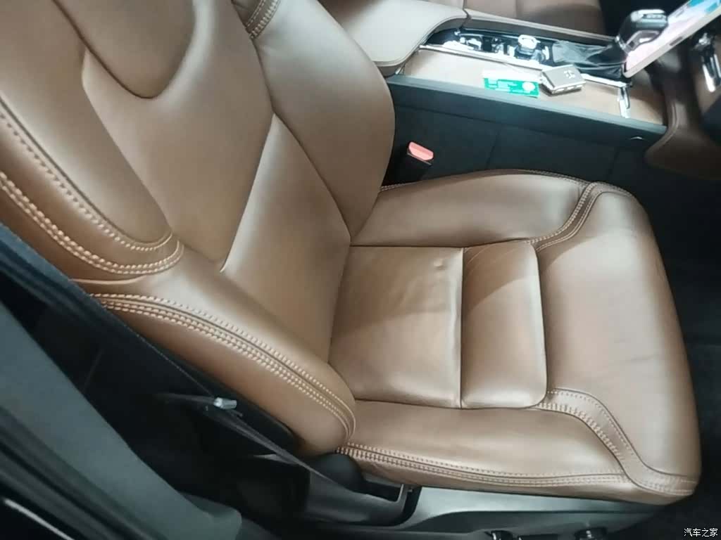 Volvo XC90, 2018 25