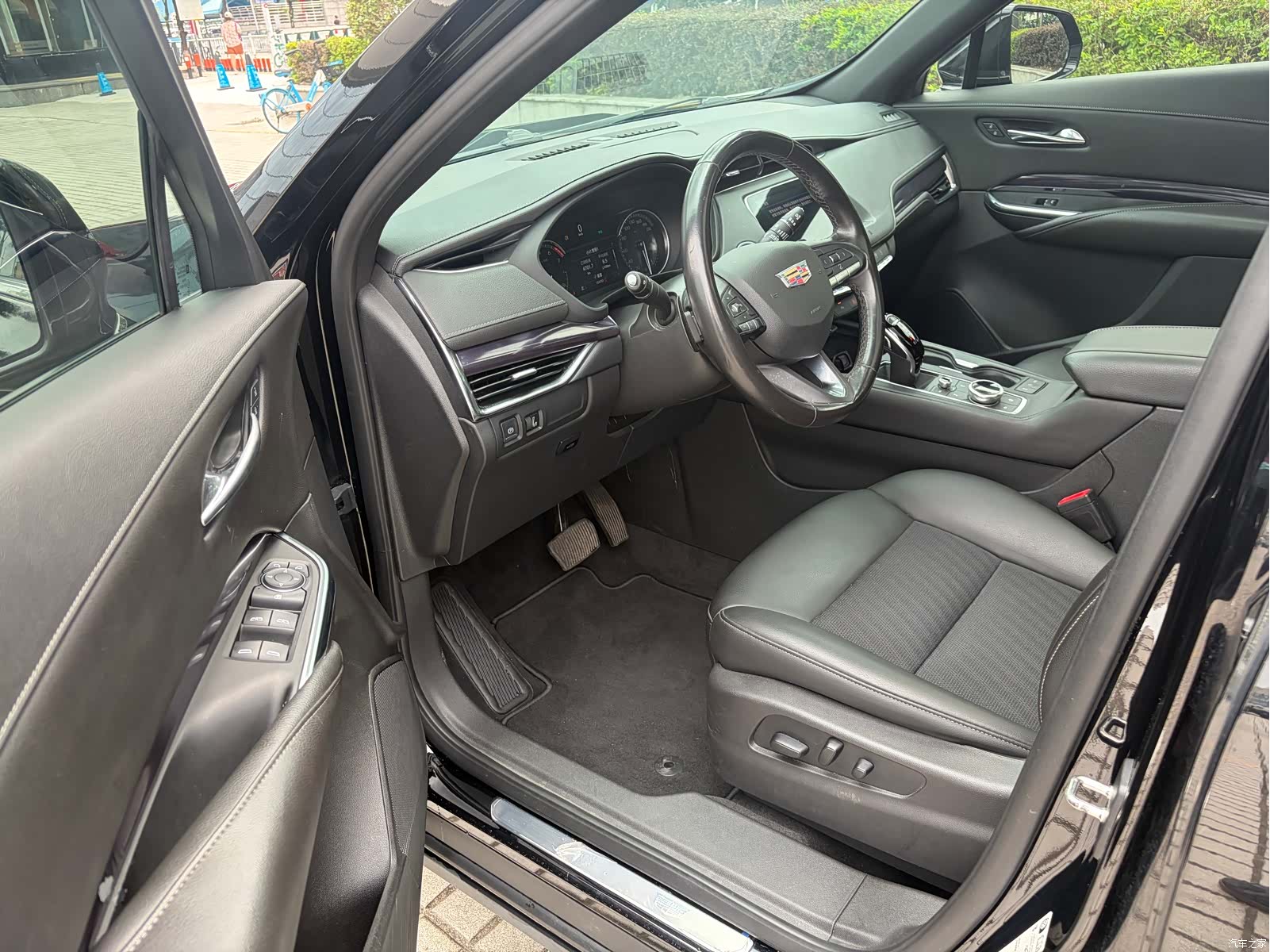 Cadillac XT4, 2021 11