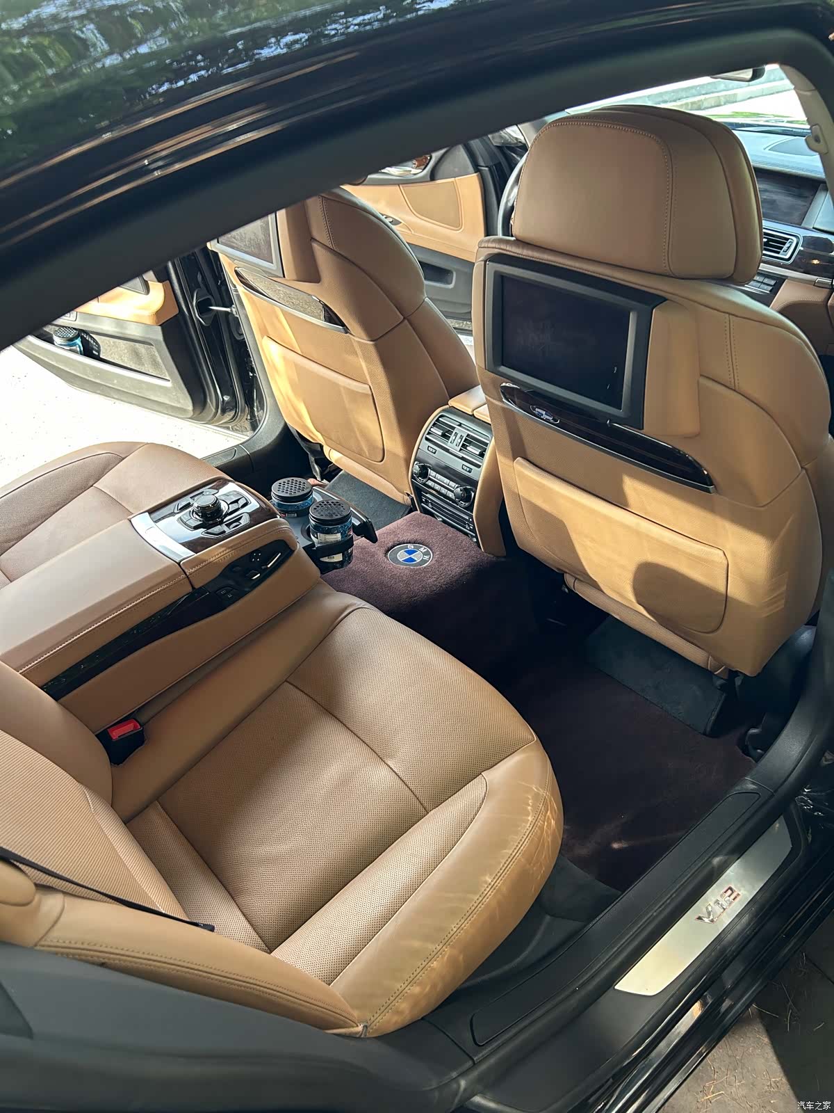 BMW 7 Series, 2011 12