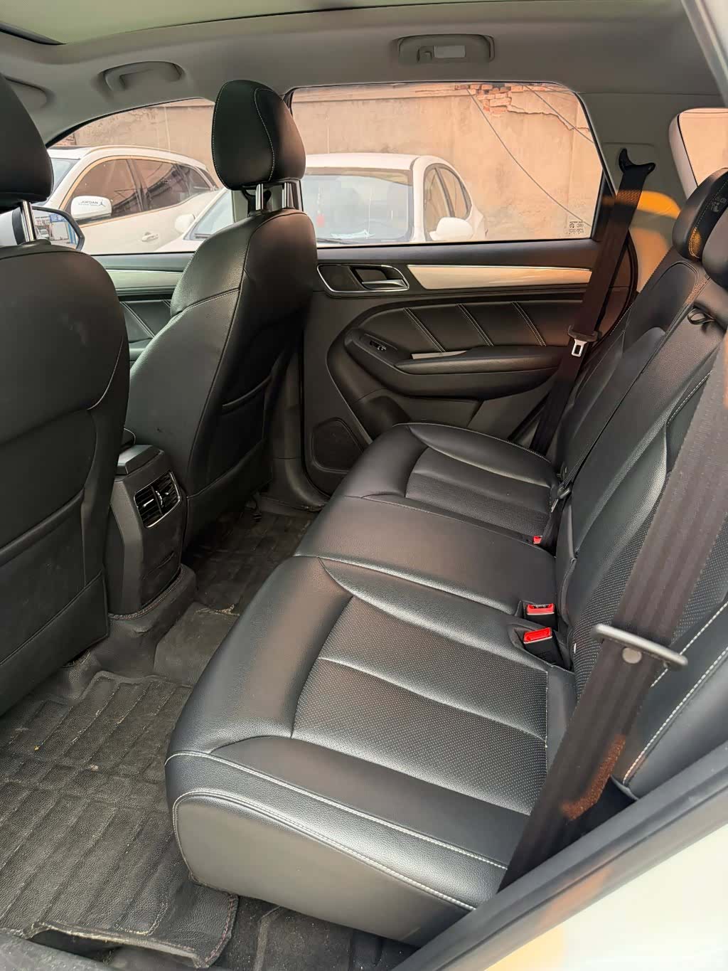 Roewe RX5, 2016 10