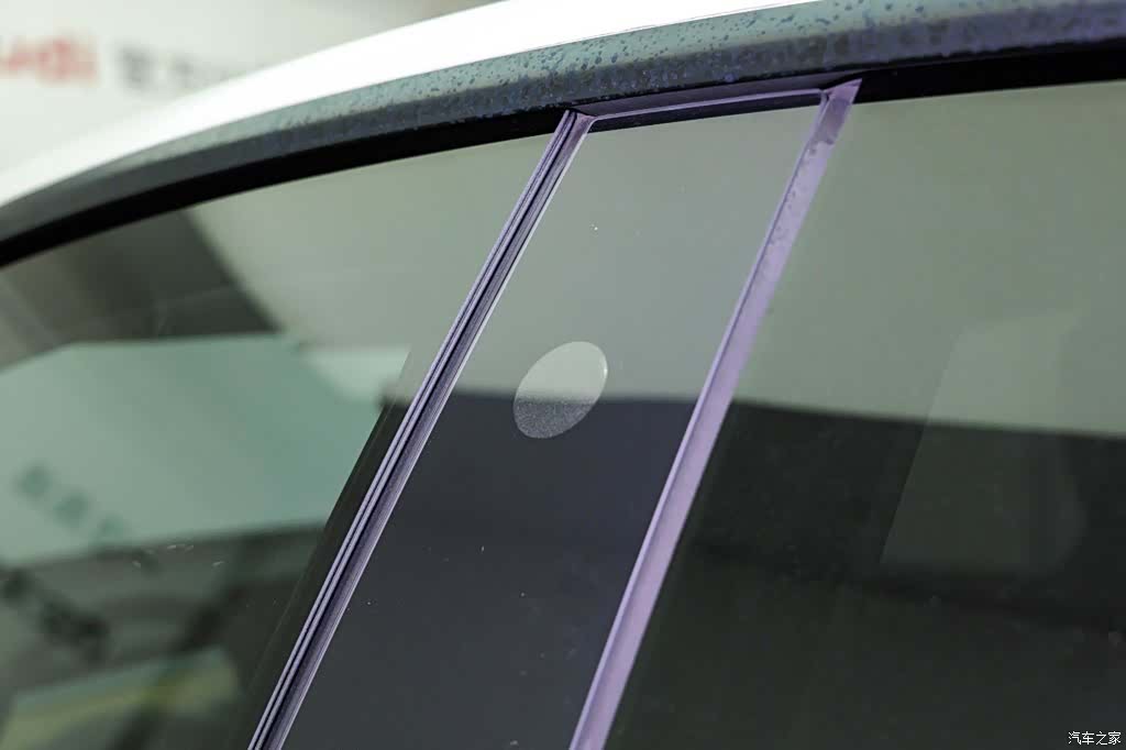 Tesla Model Y, 2022 21