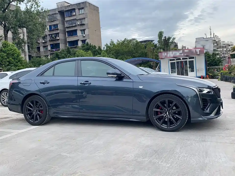 Cadillac CT4