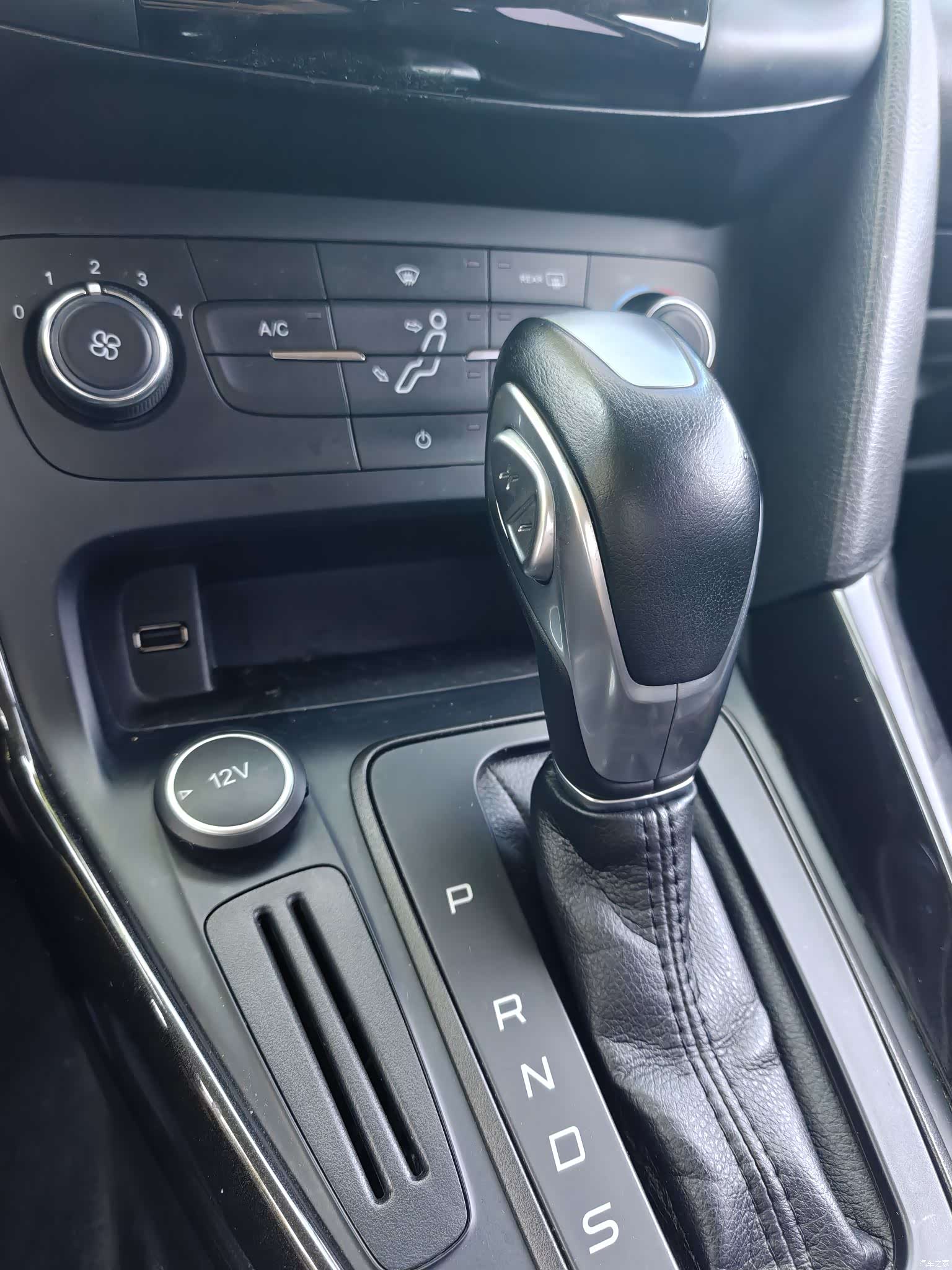 Ford Focus, 2019 9