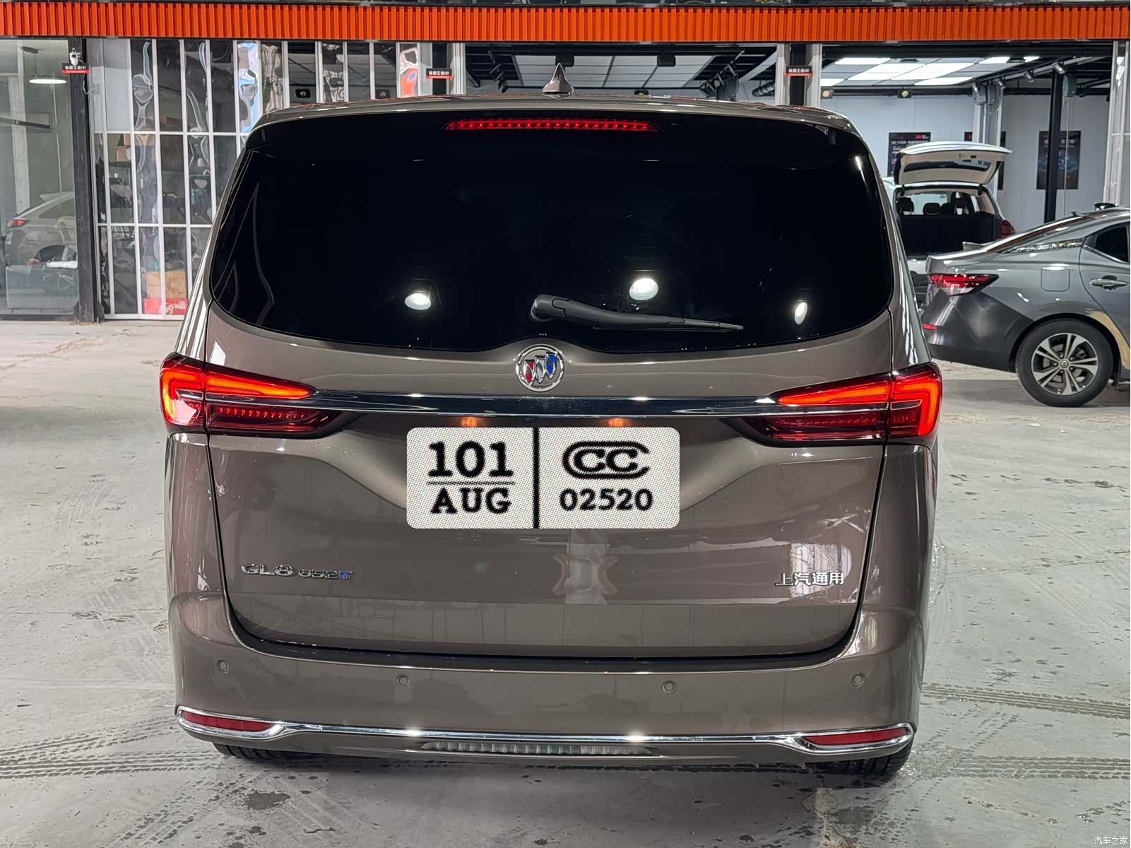Buick GL8, 2022 4