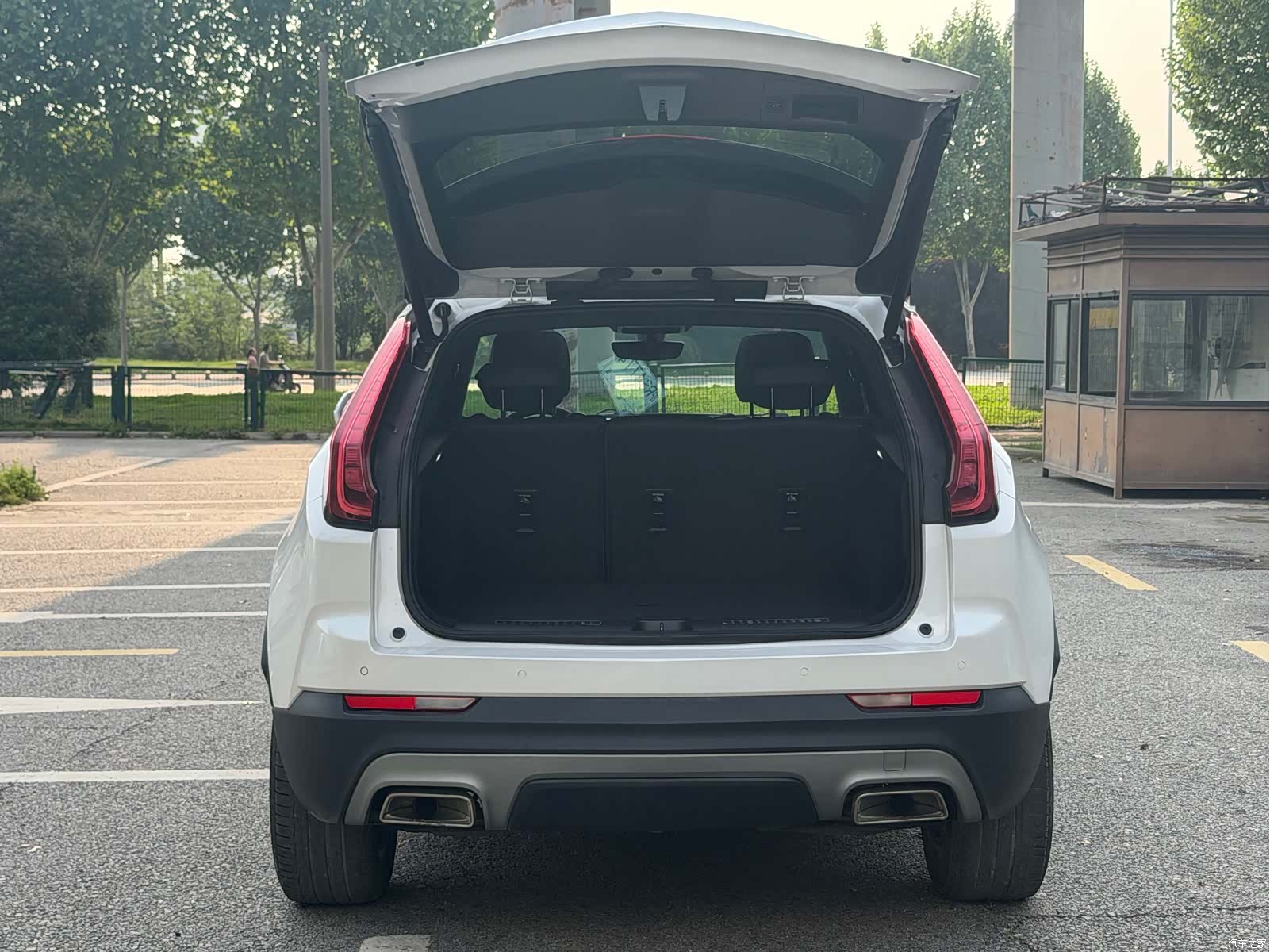 Cadillac XT4, 2020 11