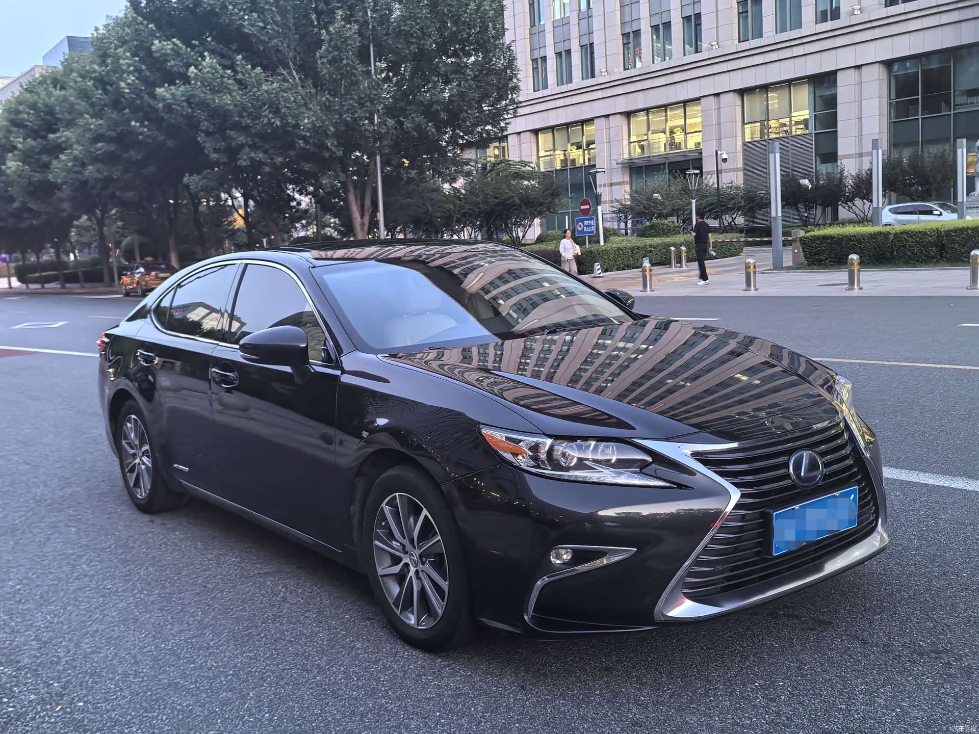 Lexus ES, 2015 все фото