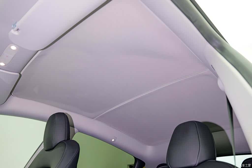 Tesla Model Y, 2022 20