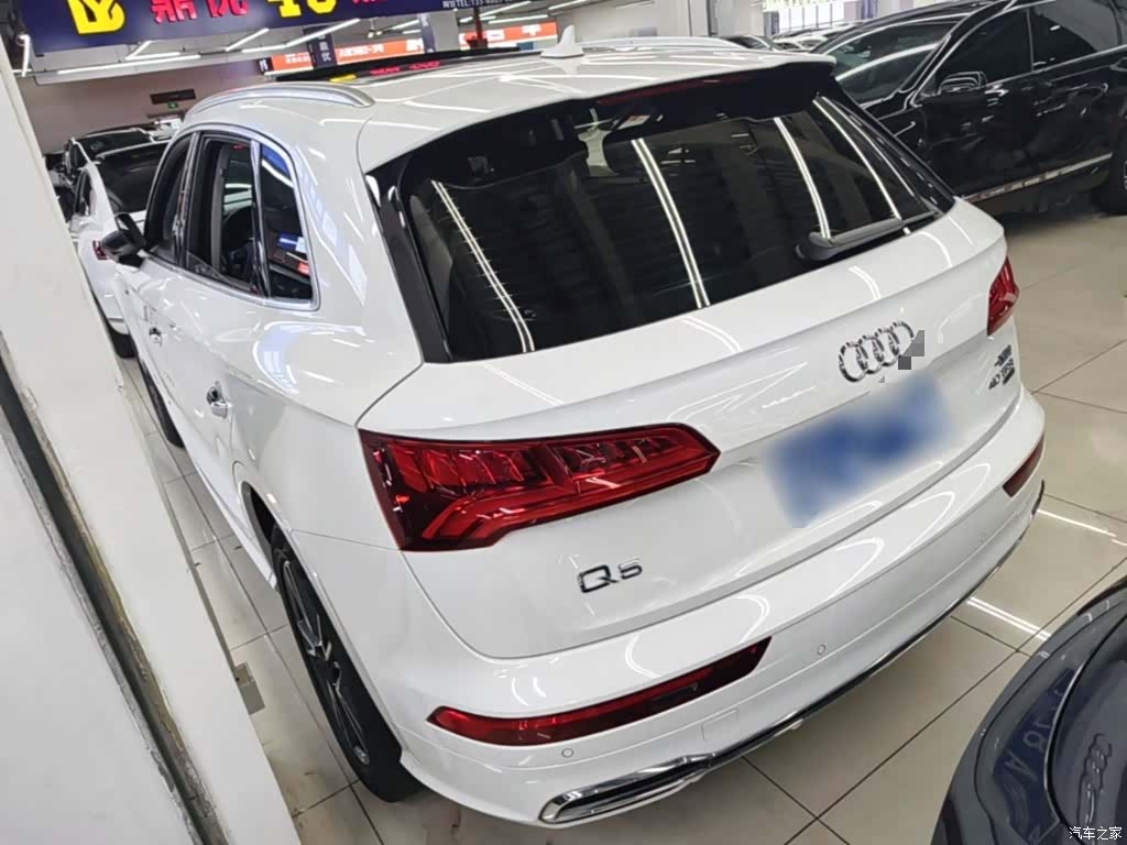 Audi Q5L, 2021 все фото
