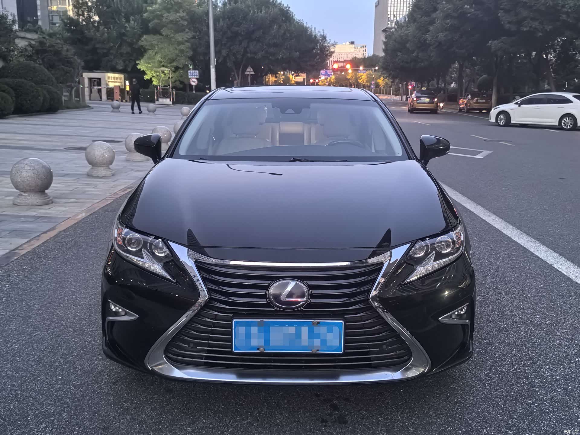 Lexus ES, 2015 6