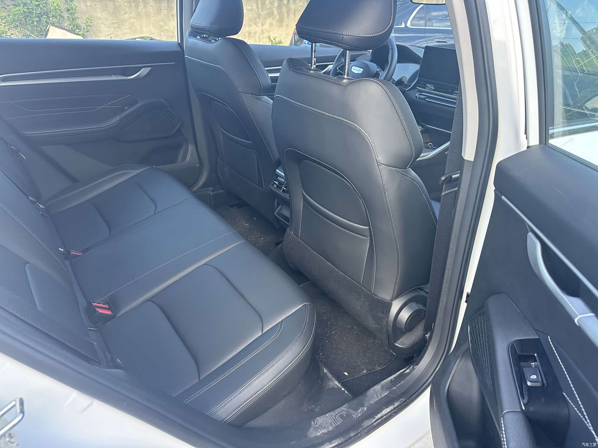 Geely Emgrand, 2025 11