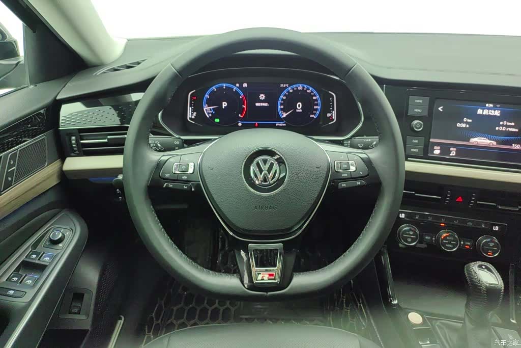 Volkswagen Passat, 2020 15