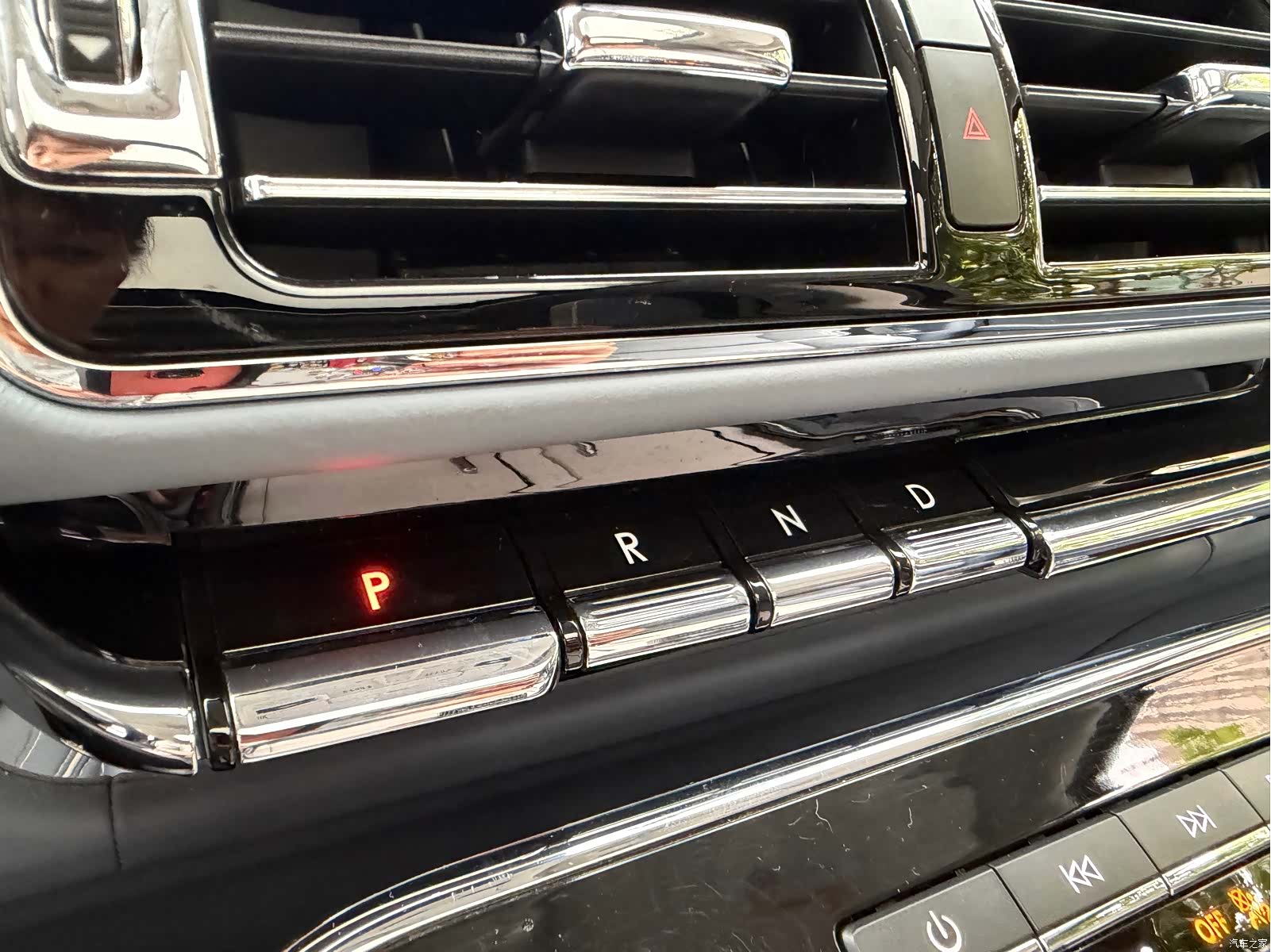 Lincoln Navigator, 2020 23