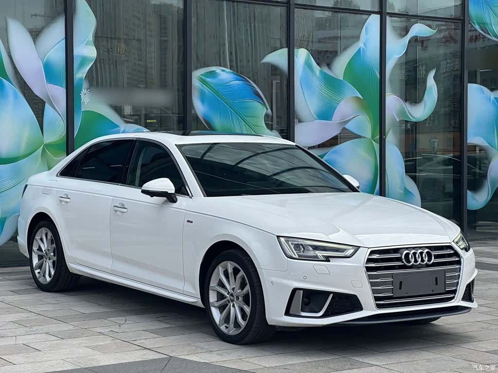 Audi A4L, 2019 все фото