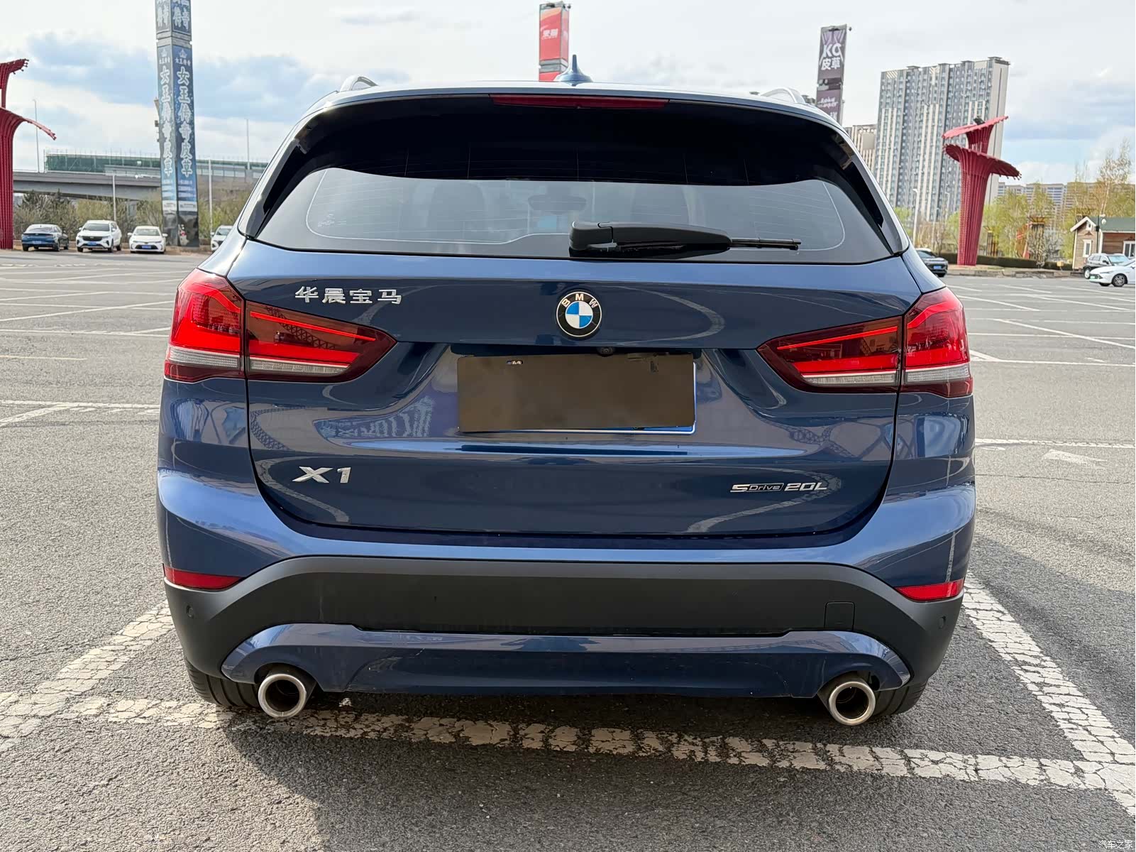 BMW X1, 2021 все фото