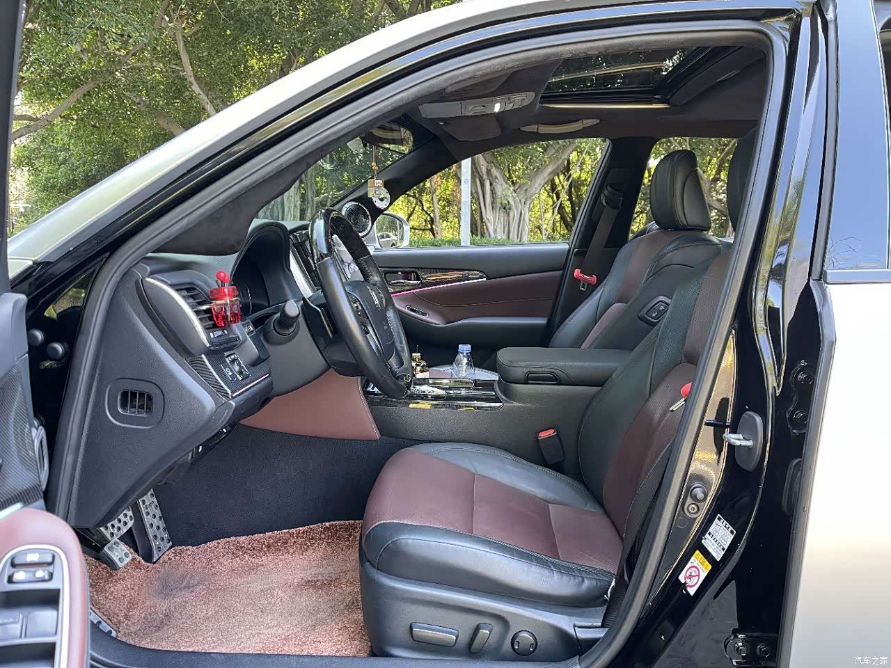 Toyota Crown, 2018 4